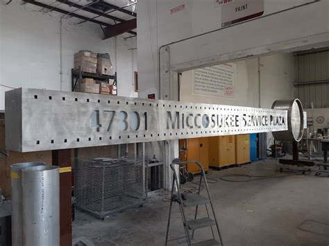 aluminum sign fabricators|sign fabricator job description.